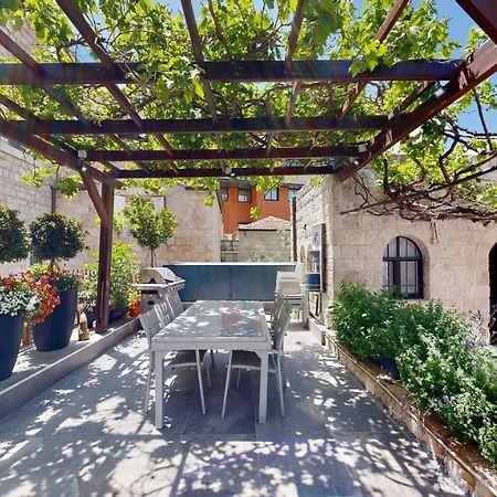 Villa Mamilla - Boutique Suites エルサレム エクステリア 写真