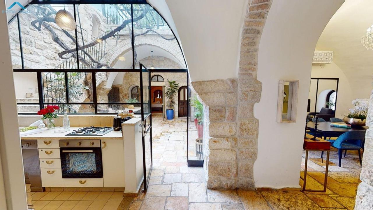 Villa Mamilla - Boutique Suites エルサレム エクステリア 写真